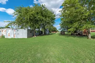 1321 Meadow St, DeSoto, TX 75115 - Photo 35