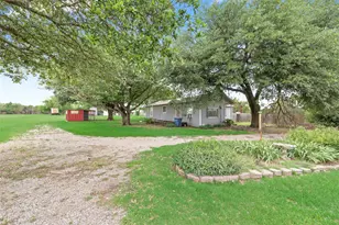 1321 Meadow St, DeSoto, TX 75115 - Photo 19