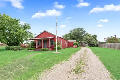 1321 Meadow Street, DeSoto, TX 75115 - Photo 5
