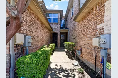 1828 Branch Trail, Carrollton, TX 75007 - Photo 3