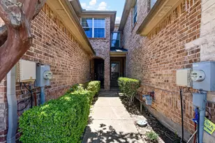 1828 Branch Trail, Carrollton, TX 75007 - Photo 3
