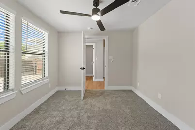 300 Steinman Avenue, Dallas, TX 75203 - Photo 21