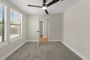 300 Steinman Ave, Dallas, TX 75203 - Photo 21