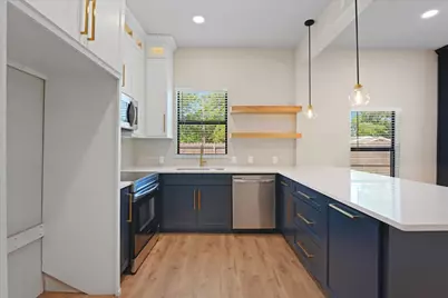 300 Steinman Avenue, Dallas, TX 75203 - Photo 11