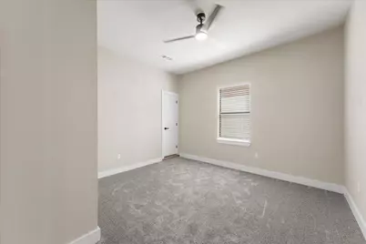 300 Steinman Avenue, Dallas, TX 75203 - Photo 17