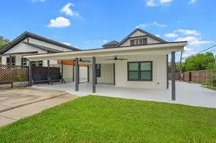300 Steinman Ave, Dallas, TX 75203 - Photo 3