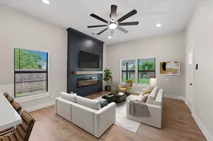 300 Steinman Ave, Dallas, TX 75203 - Photo 9