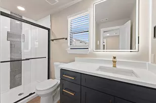 300 Steinman Ave, Dallas, TX 75203 - Photo 23