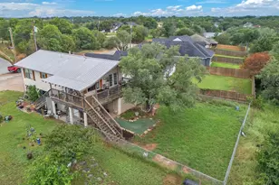 2318 Neches St, Granbury, TX 76048 - Photo 11