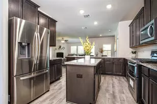 10716 Klondike Ln, Aubrey, TX 76227 - Photo 3