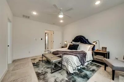 30 Vanguard Way, Dallas, TX 75243 - Photo 29