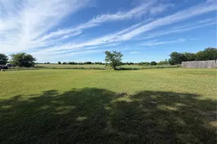 516 Glendale Dr, Godley, TX 76044 - Photo 31