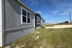 516 Glendale Dr, Godley, TX 76044 - Photo 1
