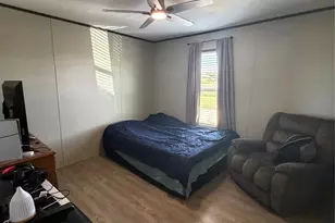 516 Glendale Dr, Godley, TX 76044 - Photo 23