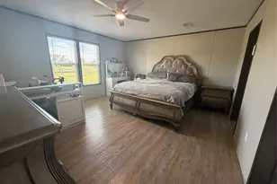 516 Glendale Dr, Godley, TX 76044 - Photo 13