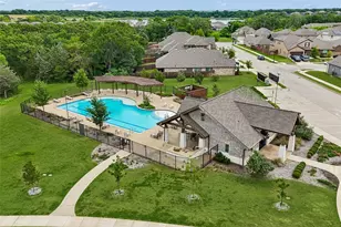 937 Burnet Ln, Aubrey, TX 76227 - Photo 29