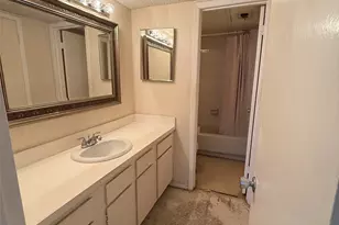 10650 Steppington Dr, Dallas, TX 75230 - Photo 9