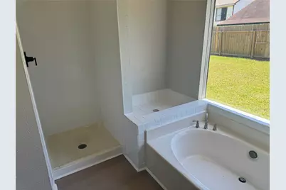 6916 Foxcroft Lane, Humble, TX 77338 - Photo 11