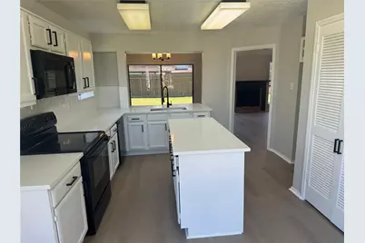 6916 Foxcroft Lane, Humble, TX 77338 - Photo 3