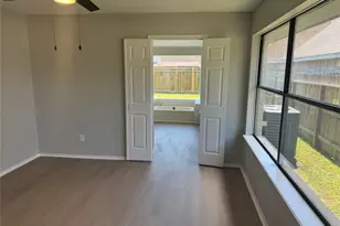 6916 Foxcroft Ln, Humble, TX 77338 - Photo 9