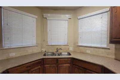 1020 Paradise Cove, Carrollton, TX 75006 - Photo 7