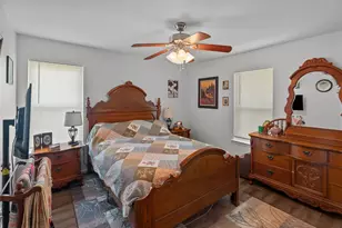 107 Woodard Ave, Cleburne, TX 76033 - Photo 9