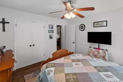 107 Woodard Avenue, Cleburne, TX 76033 - Photo 11