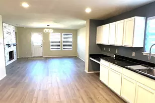 817 Lark Dr, Aubrey, TX 76227 - Photo 19