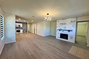 817 Lark Dr, Aubrey, TX 76227 - Photo 3