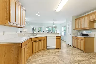7429 Creekfall Drive, Fort Worth, TX 76137 - Photo 11