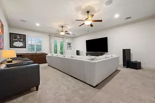 8924 Waterchase Cir, Fort Worth, TX 76120 - Photo 27