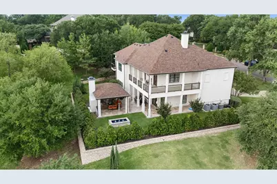 8924 Waterchase Circle, Fort Worth, TX 76120 - Photo 37