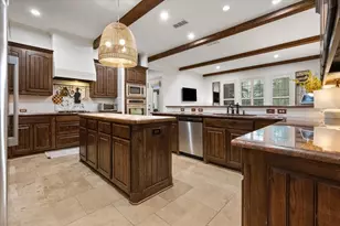 8924 Waterchase Cir, Fort Worth, TX 76120 - Photo 11