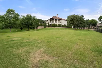 8924 Waterchase Circle, Fort Worth, TX 76120 - Photo 39
