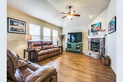 10333 Bradshaw Drive, Fort Worth, TX 76108 - Photo 9
