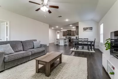 603 Calm Springs Drive, Princeton, TX 75407 - Photo 7