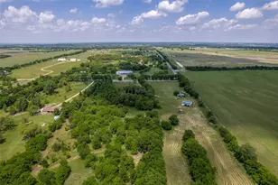 586 Pleasant Home Rd, Sherman, TX 75092 - Photo 3