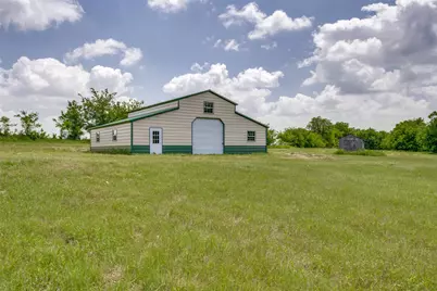 586 Pleasant Home Road, Sherman, TX 75092 - Photo 15