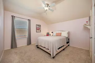 15724 Landing Creek Ln, Fort Worth, TX 76262 - Photo 17