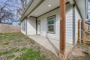 924 W Collins St, Denison, TX 75020 - Photo 23