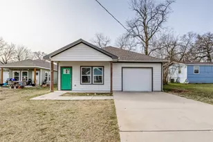 924 W Collins St, Denison, TX 75020 - Photo 1
