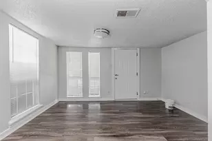 1520 McBroom St, Dallas, TX 75212 - Photo 3