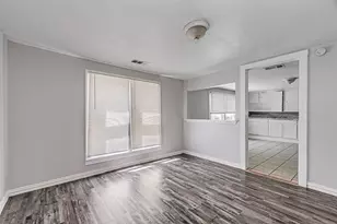 3213 Obenchain St, Dallas, TX 75212 - Photo 21