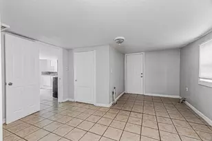 3213 Obenchain St, Dallas, TX 75212 - Photo 13