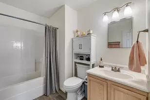 2633 Harbor Lights Dr, Little Elm, TX 75068 - Photo 19