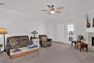 1128 Oakcrest Dr, Providence Village, TX 76227 - Photo 9