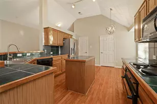 114 Midcrest Dr, Irving, TX 75063 - Photo 7