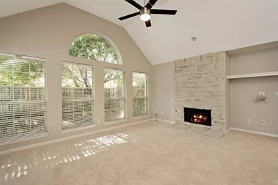 114 Midcrest Drive, Irving, TX 75063 - Photo 15
