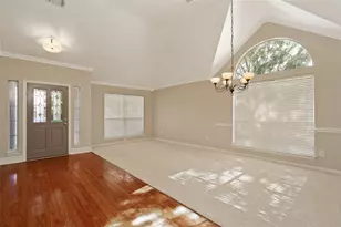 114 Midcrest Dr, Irving, TX 75063 - Photo 5