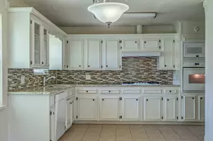 7024 Shauna Dr, North Richland Hills, TX 76180 - Photo 15